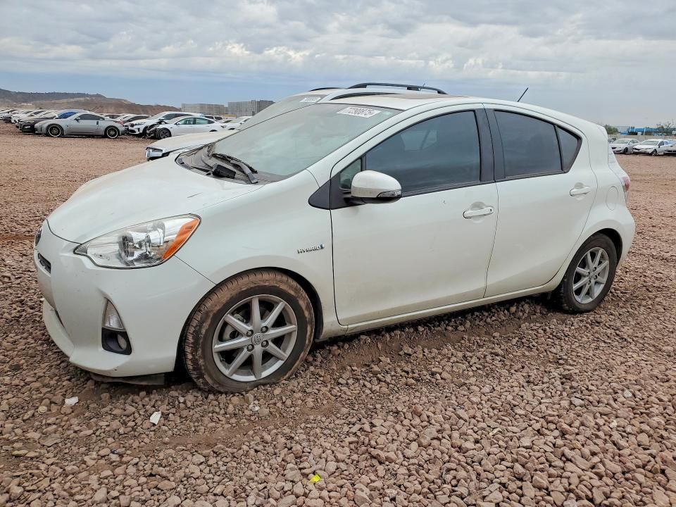 2013 Toyota Prius c