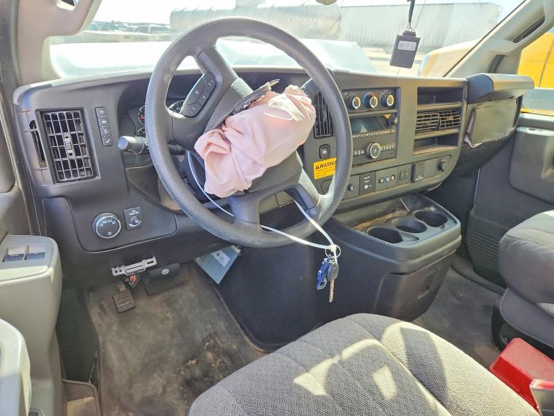 2024 Chev Rolet Express G4500 BOX Truck