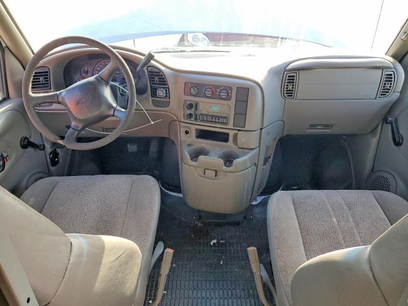 2000 Chevrolet Astro