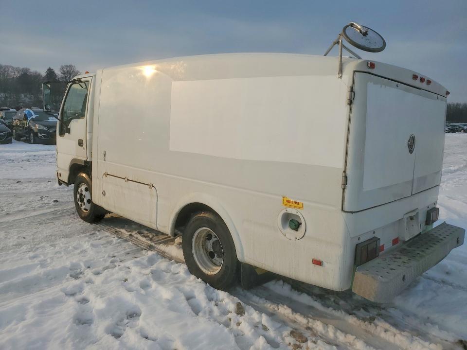 2007 Isuzu NPR