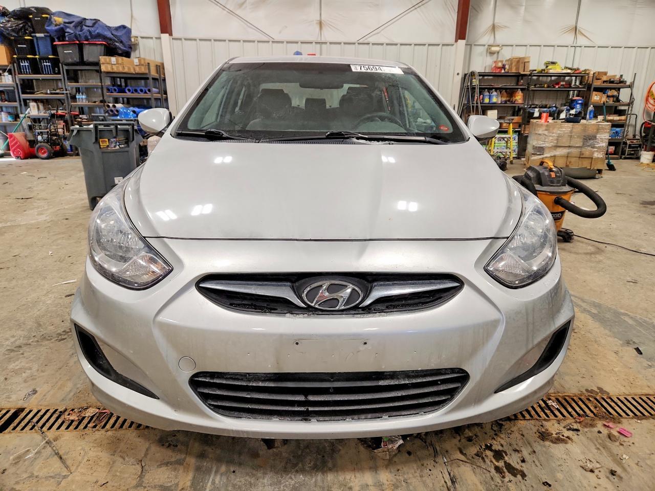 2013 Hyundai Accent gls