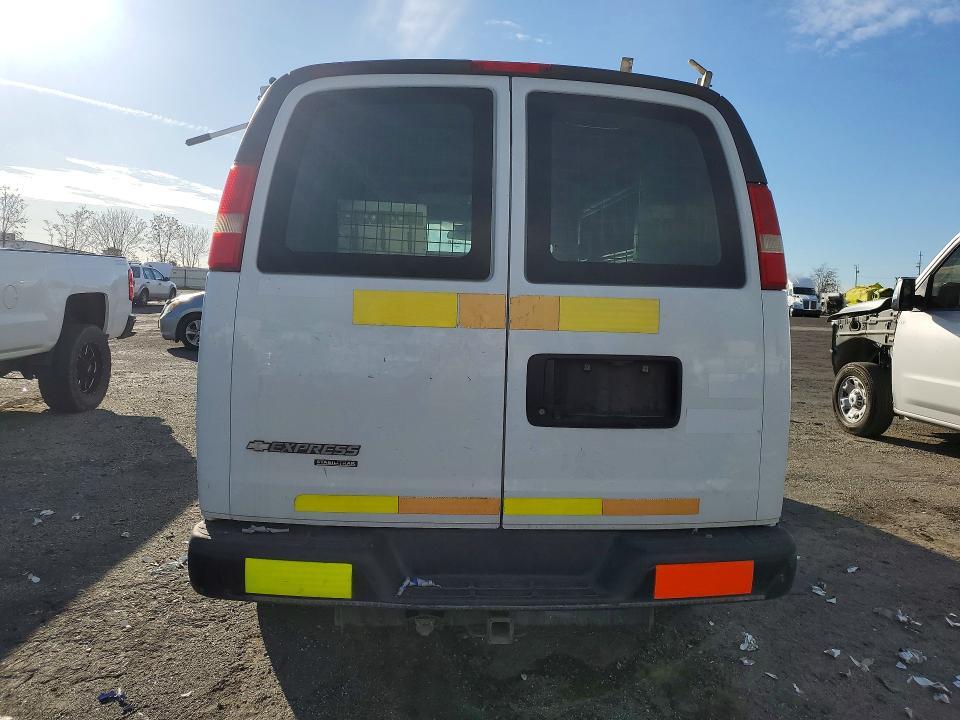 2015 Chevrolet Express 2500 Cargo Utility / Service Van
