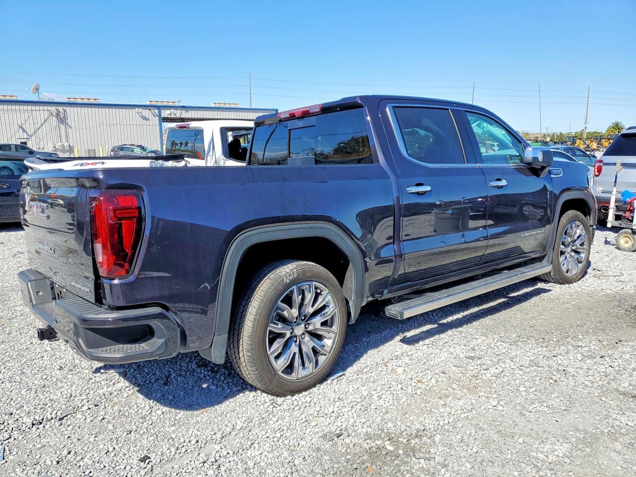 2023 GMC Sierra C1500 Denali