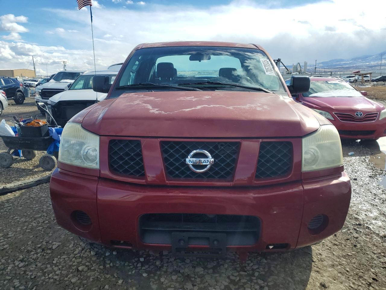 2004 Nissan Titan xe