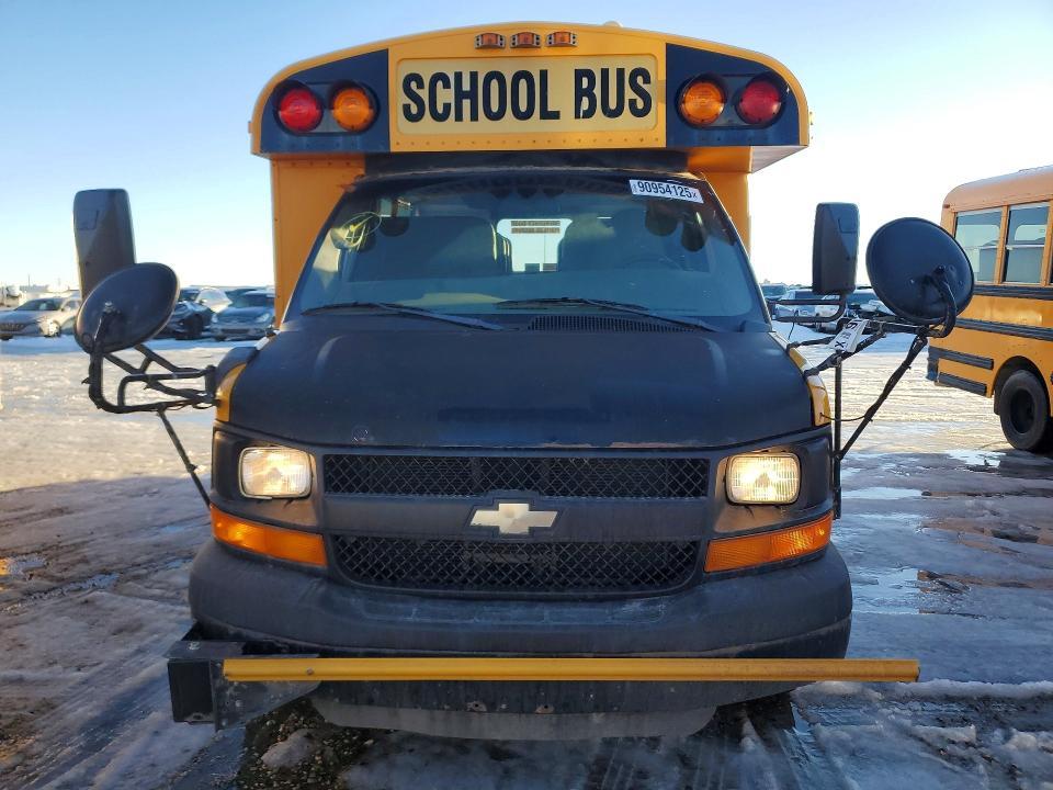 2010 Chev 2010 Thomas Minotour G3500 School bus