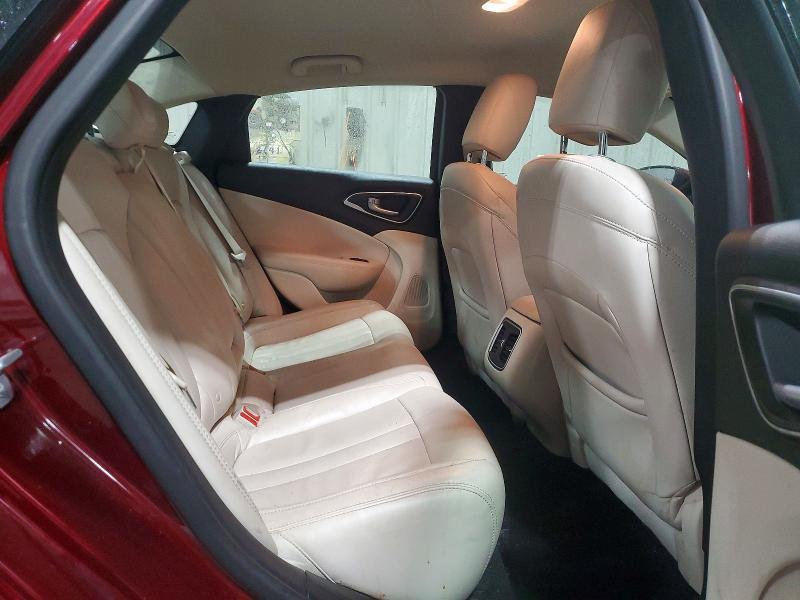 2015 Chrysler 200 c