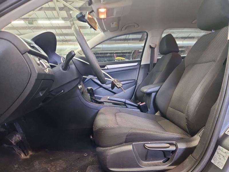 2012 Volkswagen Passat s