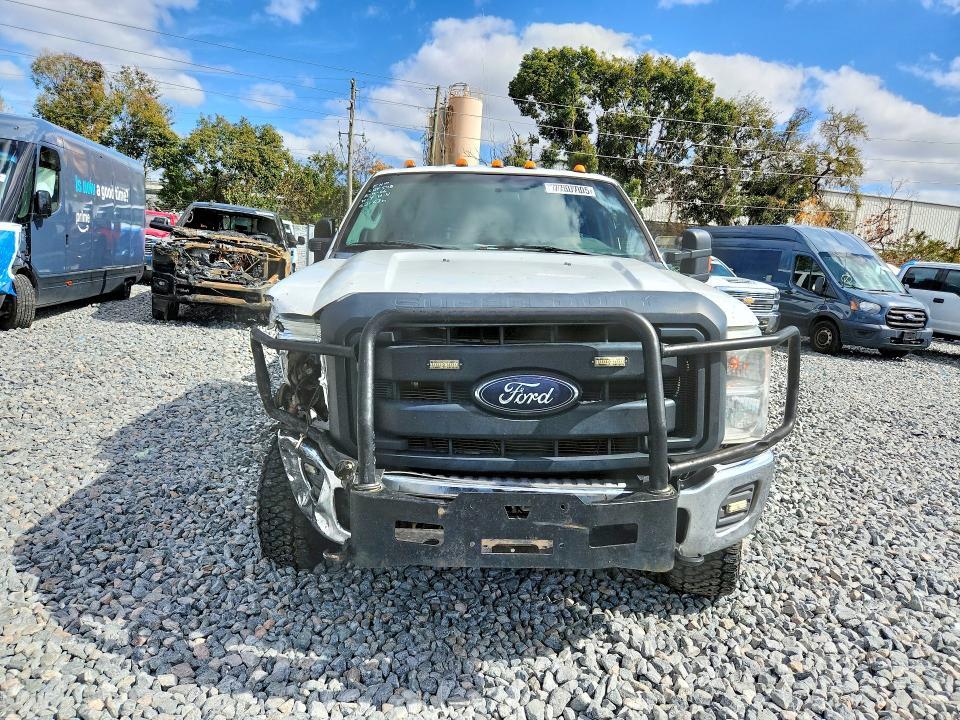 2015 Ford F350 Crew cc 4X4
