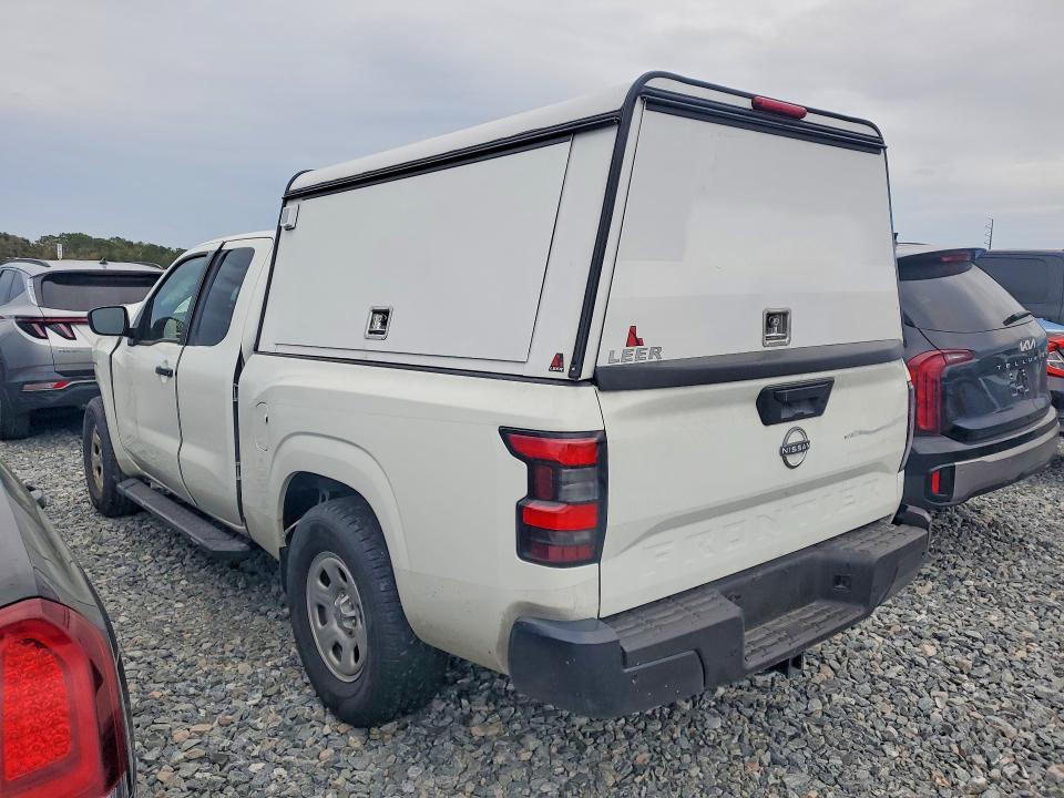 2025 Nissan Frontier s