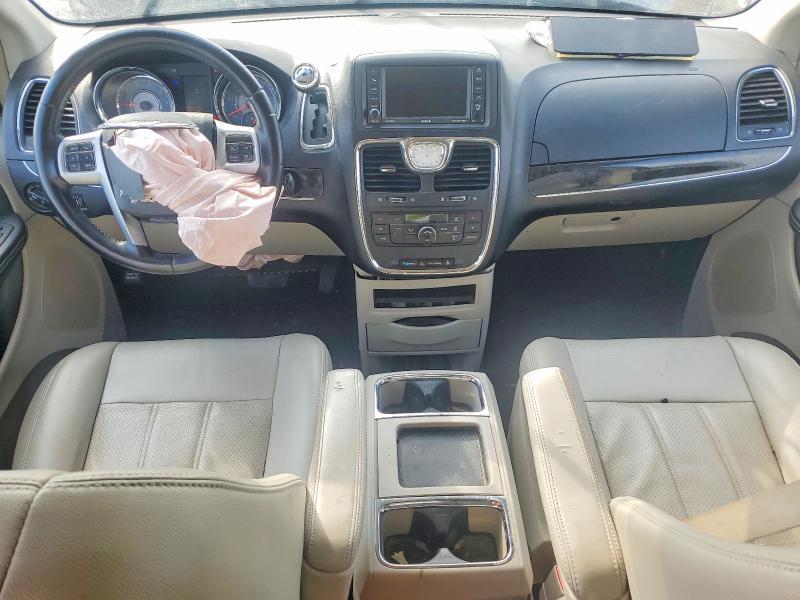 2012 Chrysler Town & Country Touring