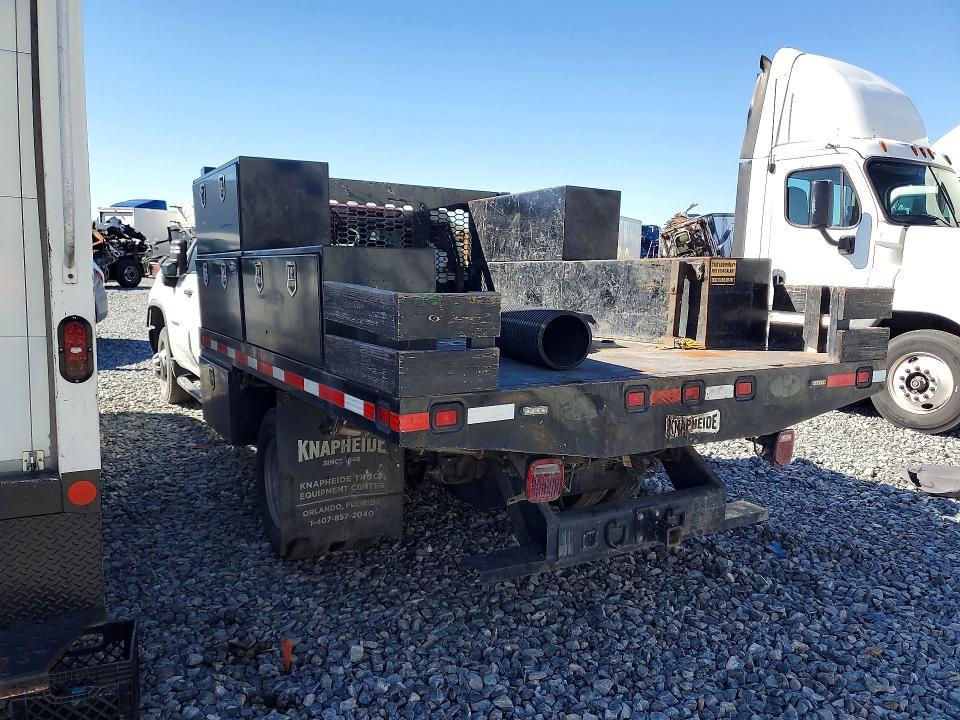 2024 Chevrolet Silverado Flatbed Truck