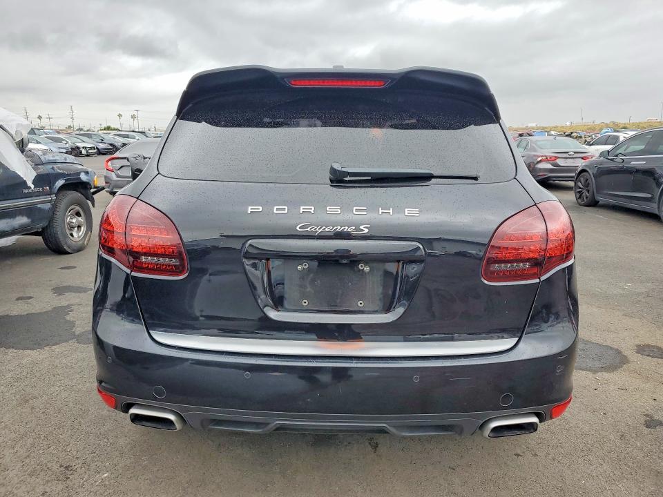2013 Porsche Cayenne s