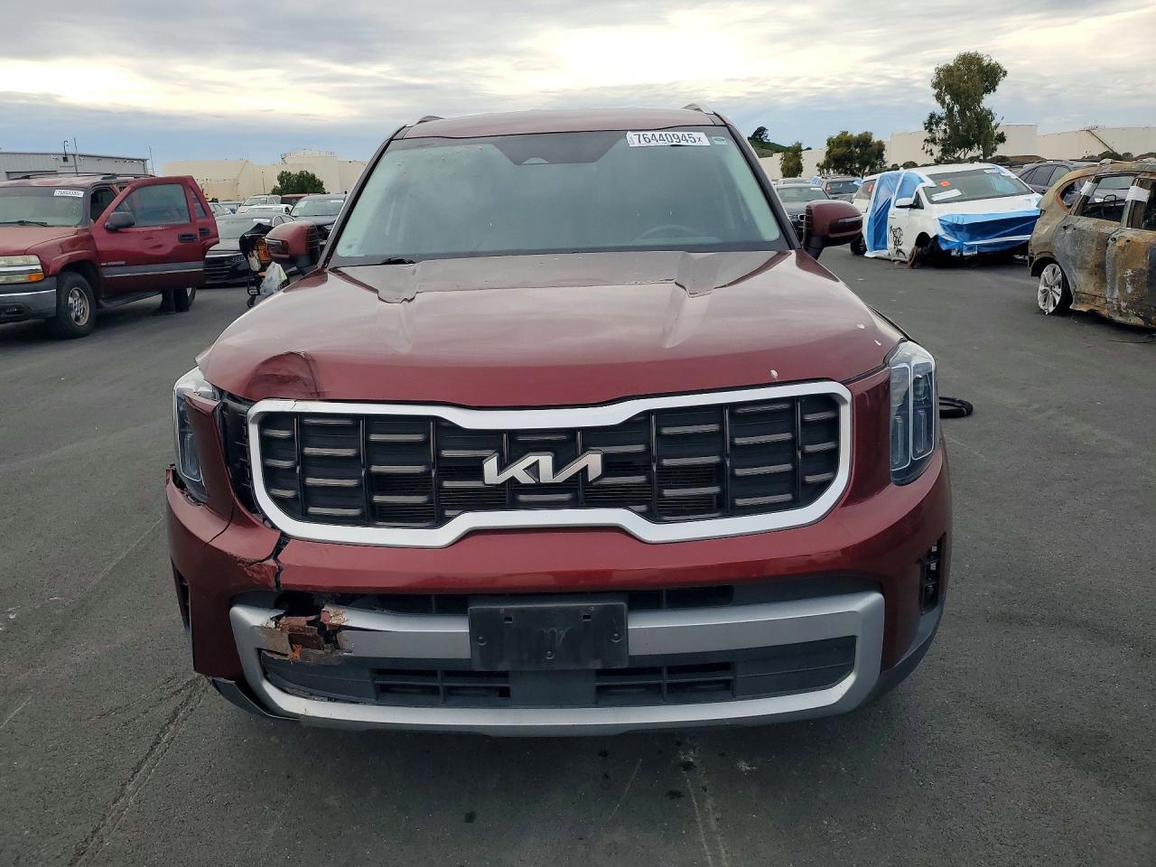 2023 KIA Telluride s