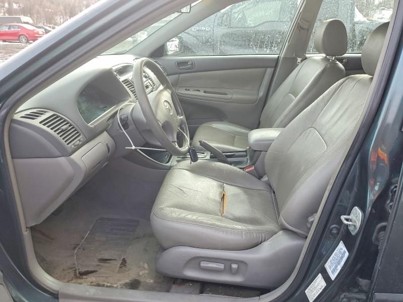 2003 Toyota Camry le