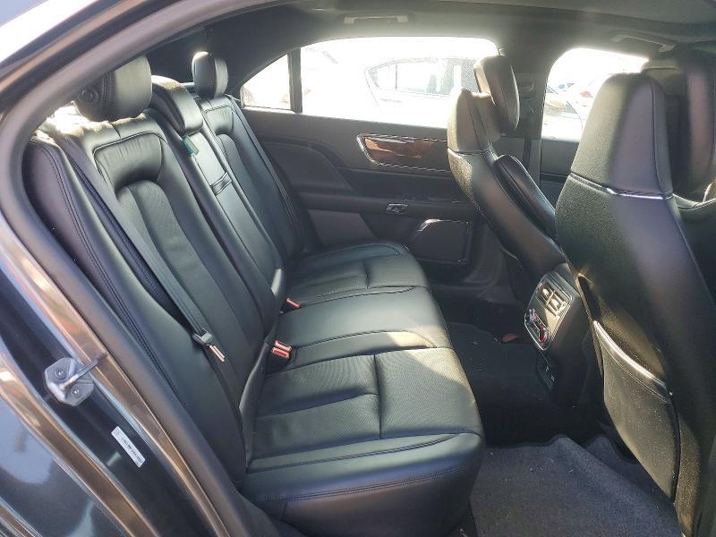 2017 Lincoln Continental Reserve