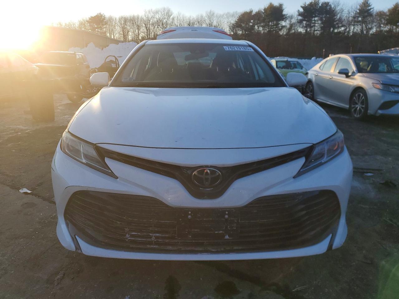 2020 Toyota Camry le