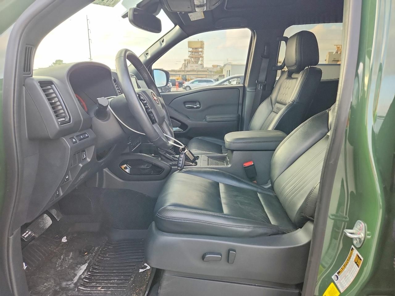 2022 Nissan Frontier s