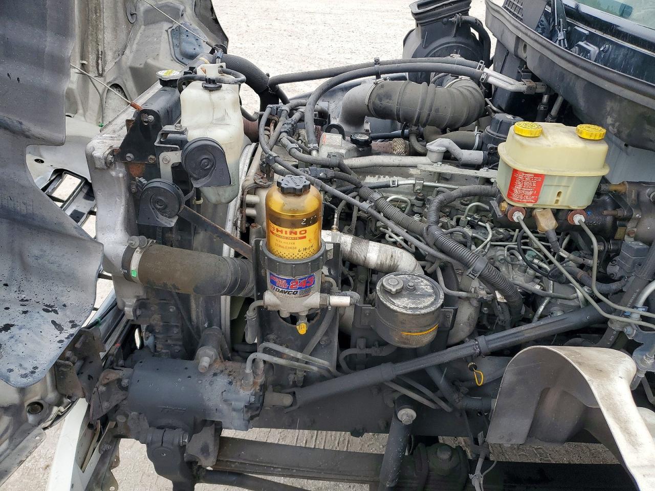 2015 Hino 258 268