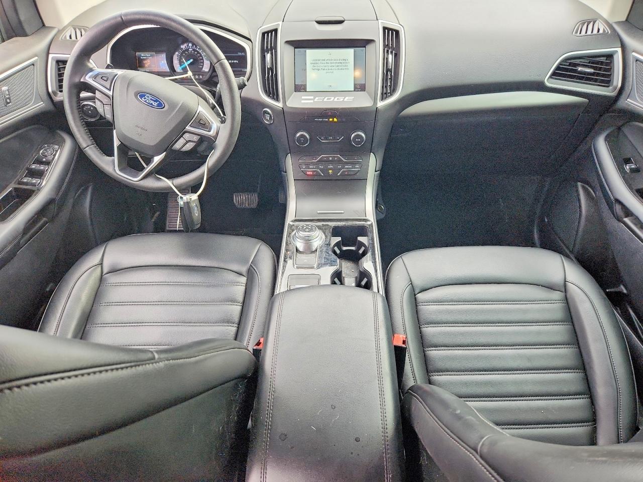 2019 Ford Edge sel
