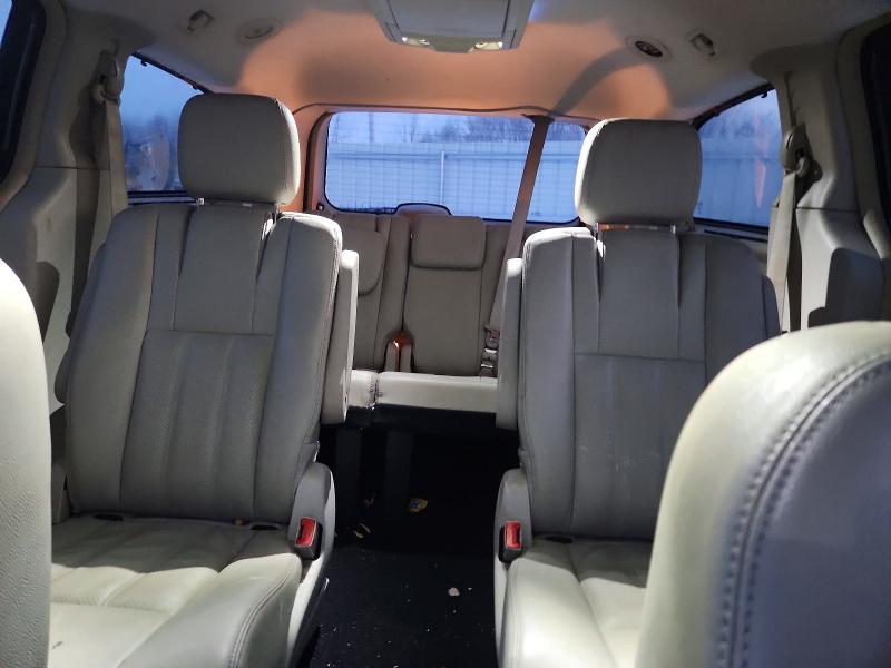 2015 Chrysler Town & Country Touring l
