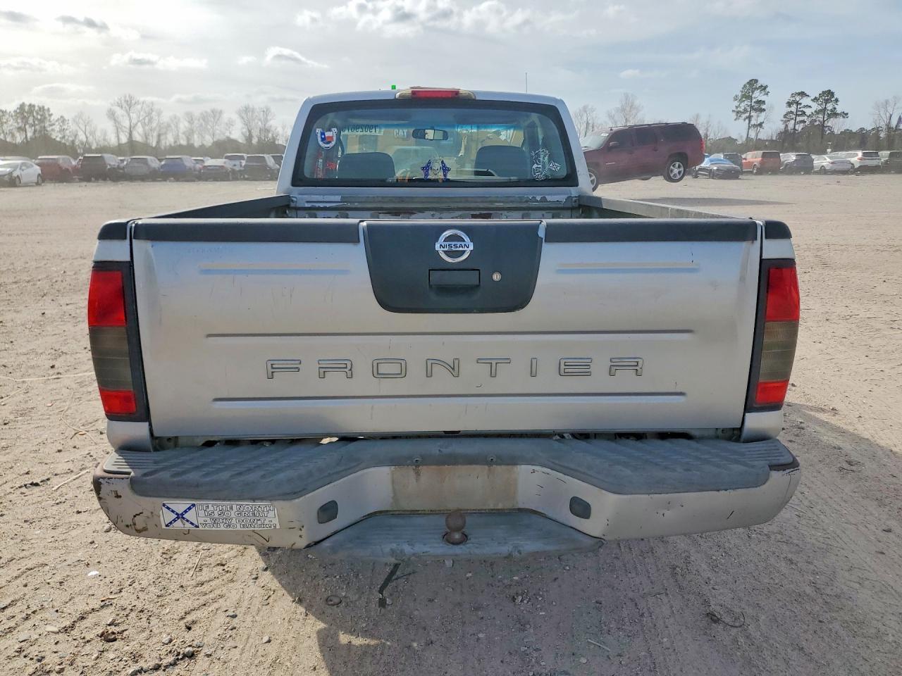 2004 Nissan Frontier Standard