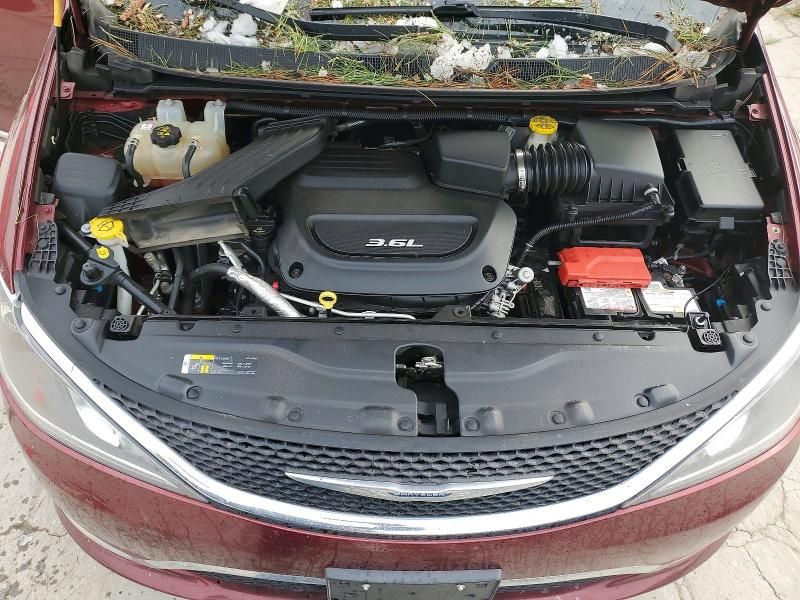 2018 Chrysler Pacifica Touring l