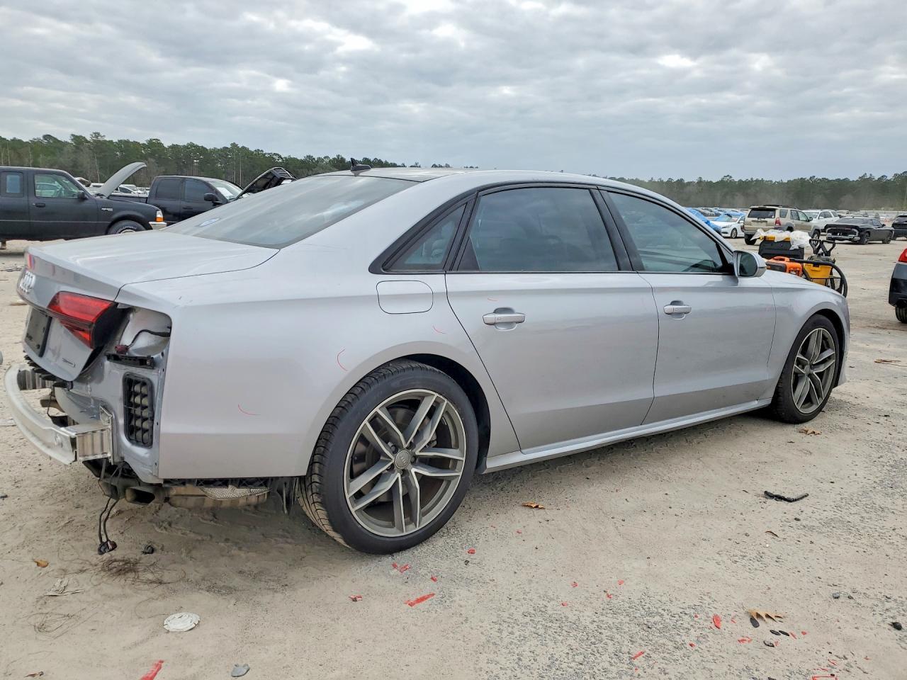 2017 Audi A8 l Quattro