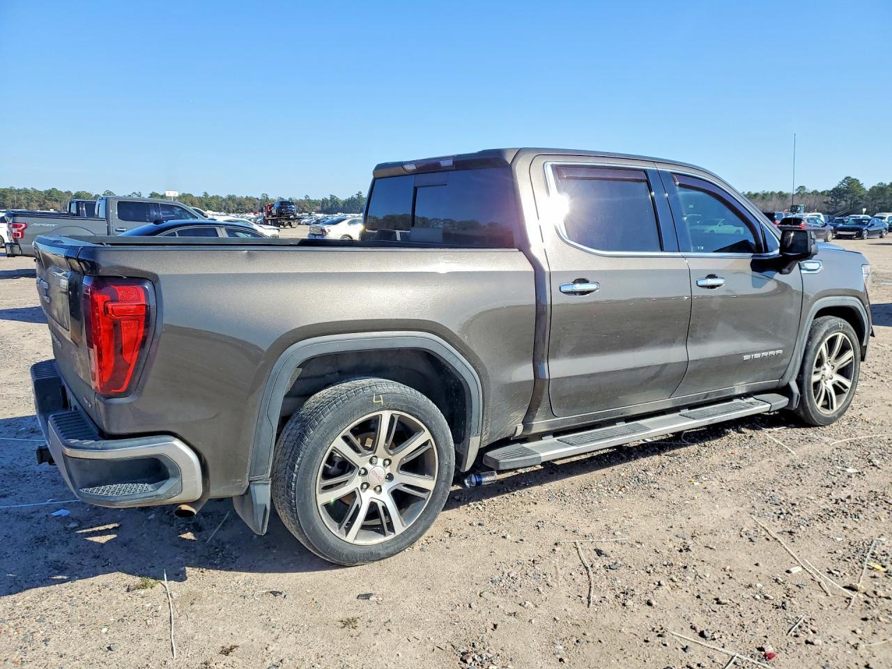 2019 GMC Sierra C1500 slt