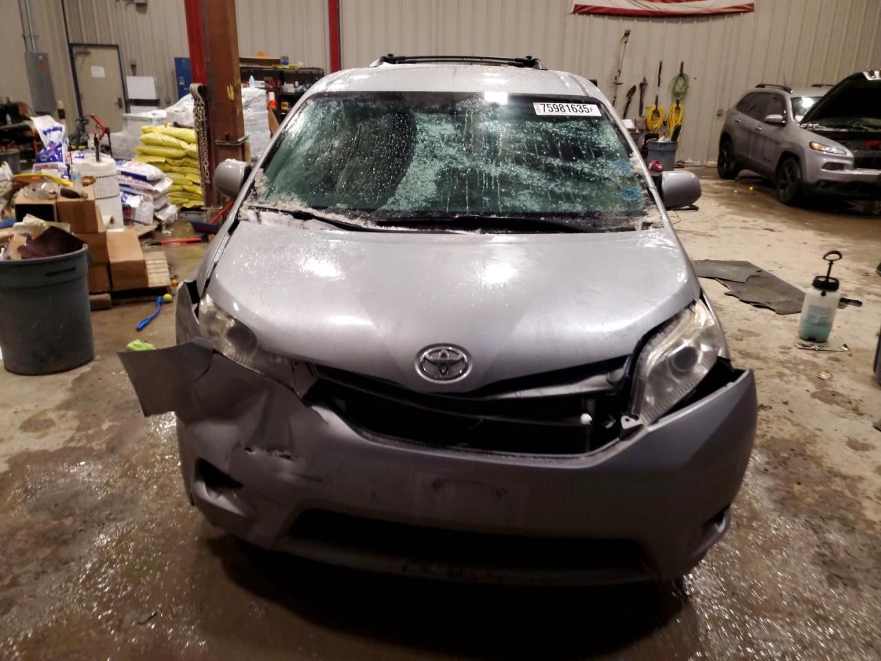 2016 Toyota Sienna le