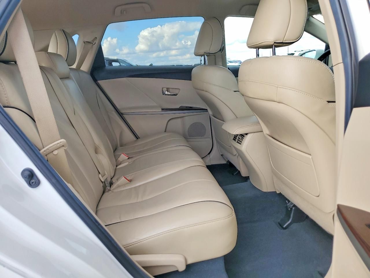 2014 Toyota Venza le