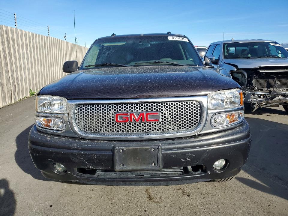 2003 GMC Yukon xl Denali