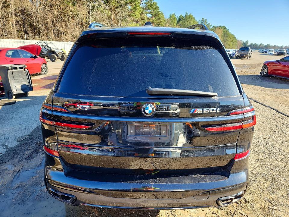 2026 BMW X7 M60i