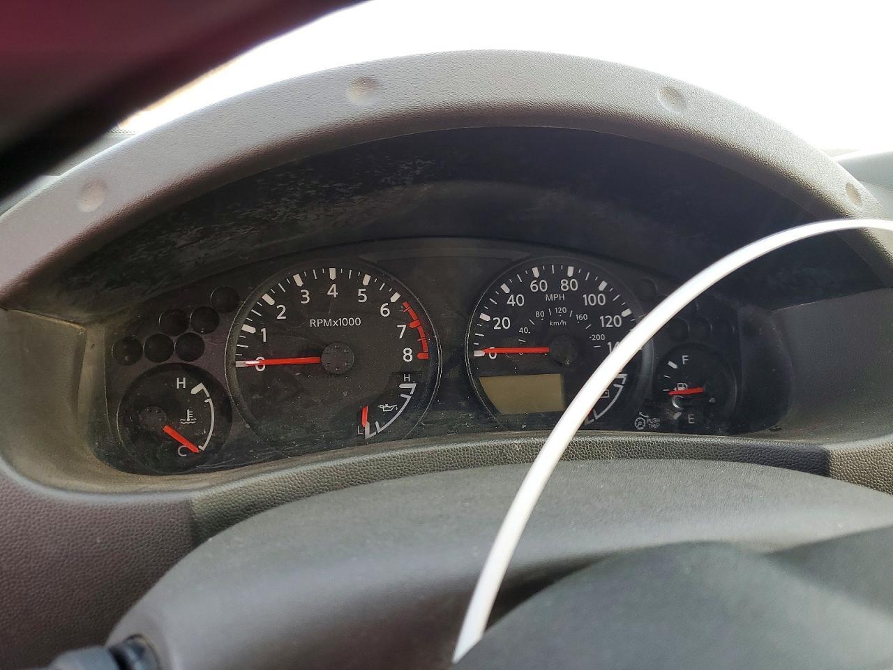 2015 Niss Frontier SV