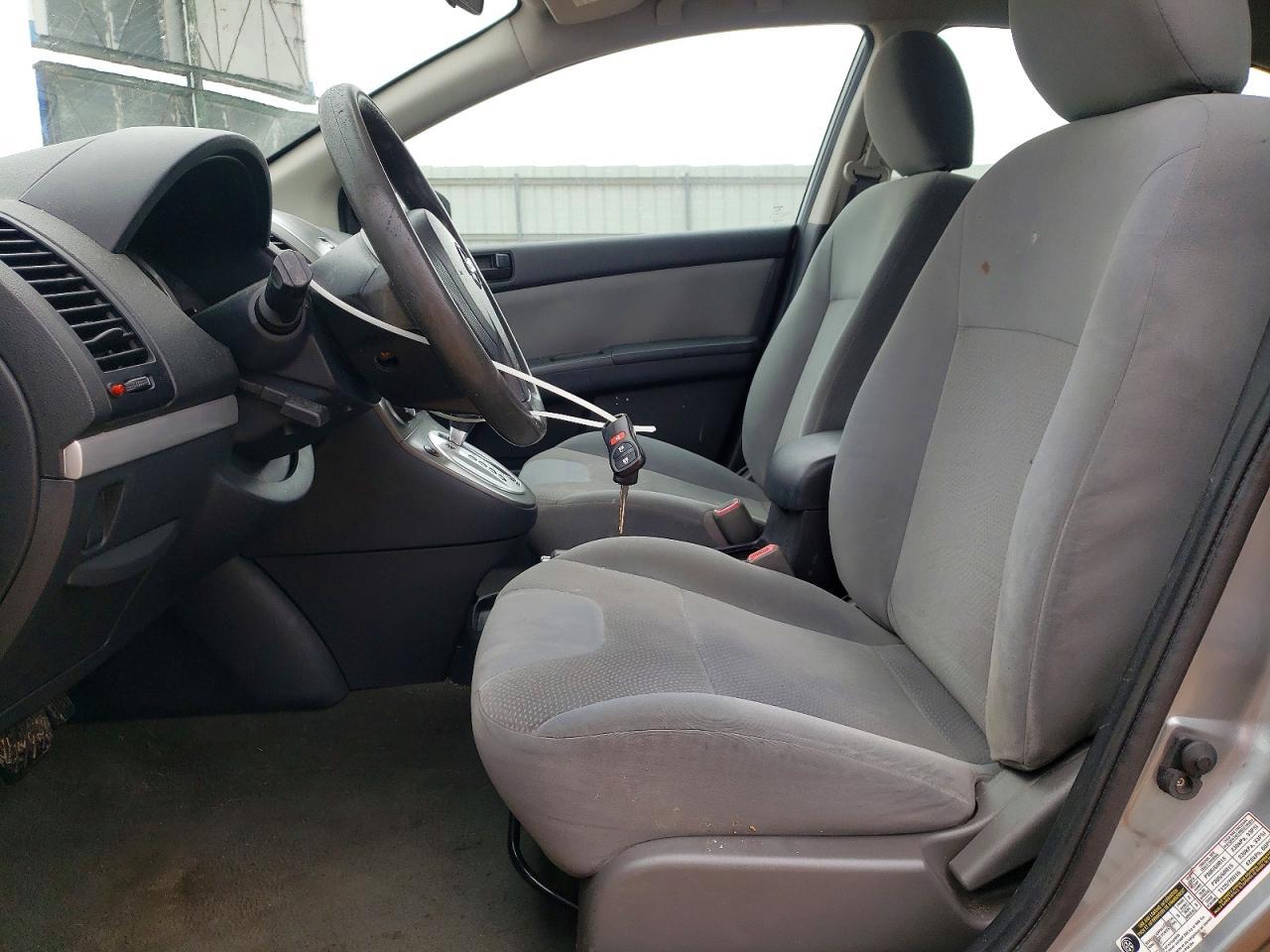 2010 Niss Sentra