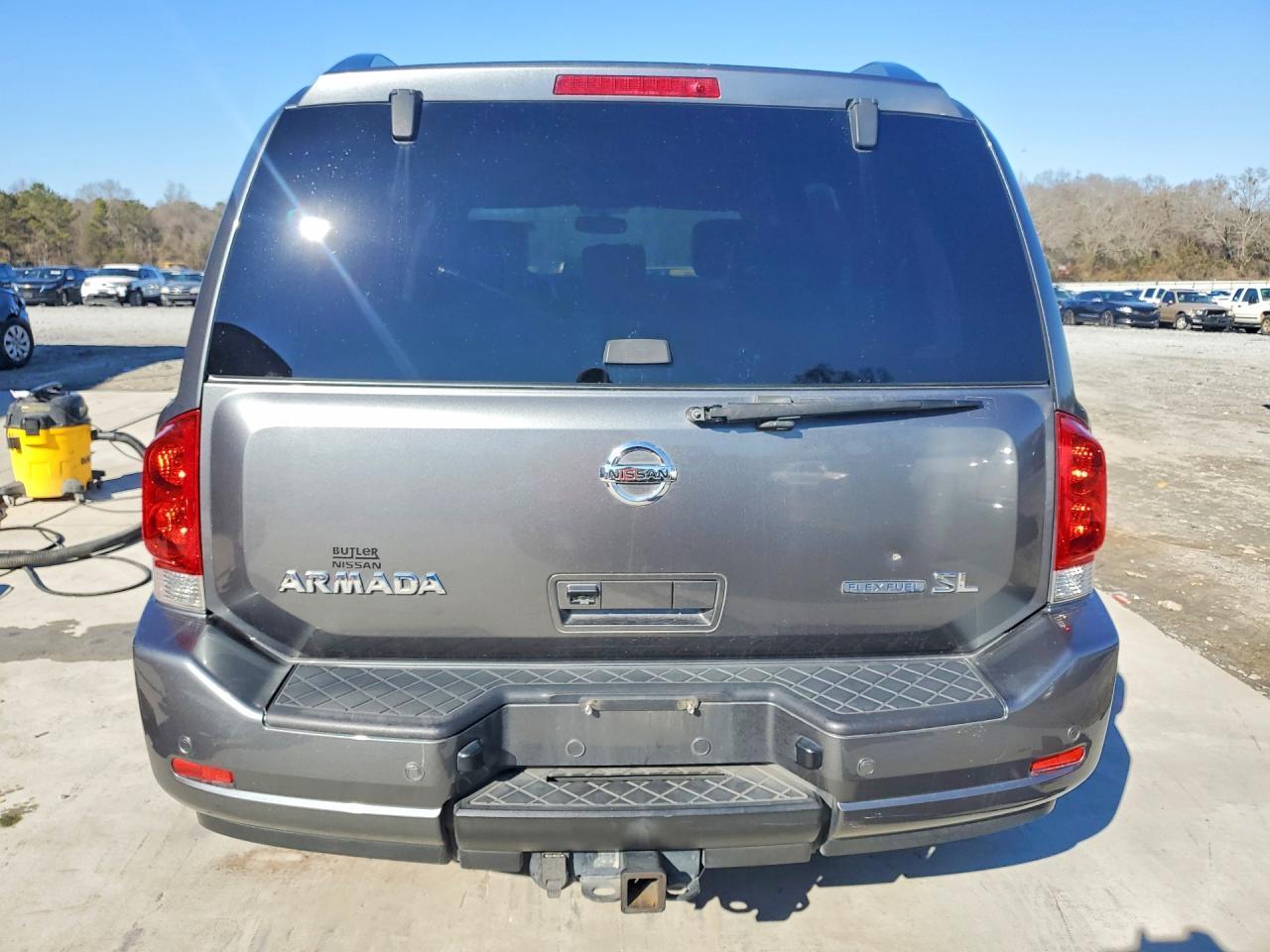 2015 Nissan Armada sv