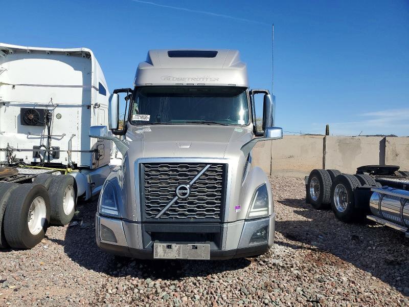 2020 Volvo VNL Semi Truck