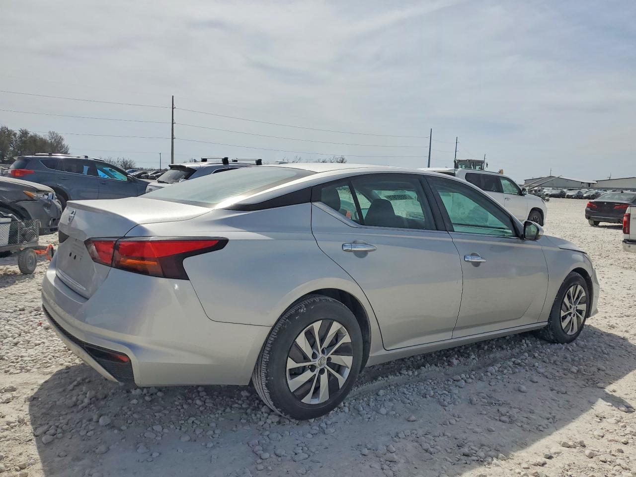 2020 Niss Altima s