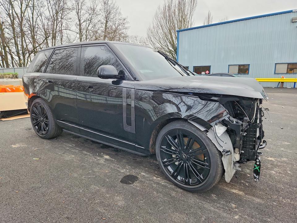 2025 Land Rover Range Rover se