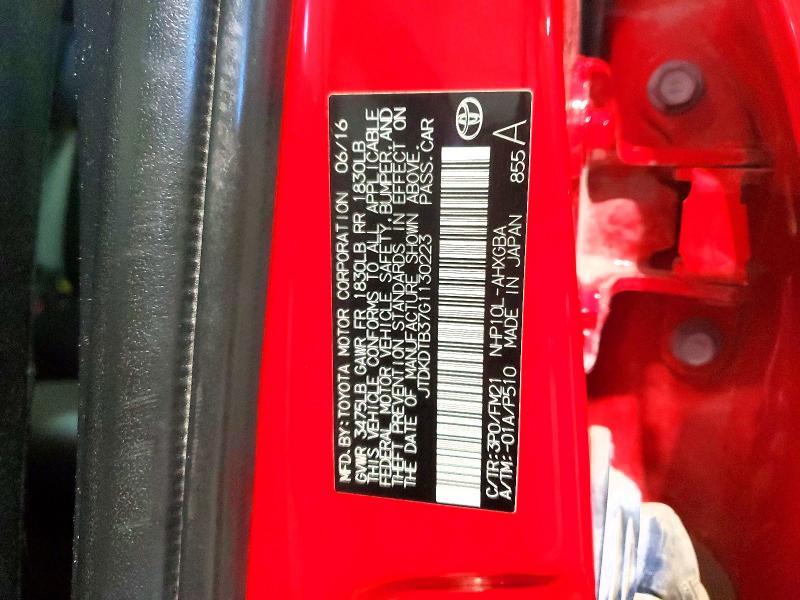 2016 Toyota Prius c Three