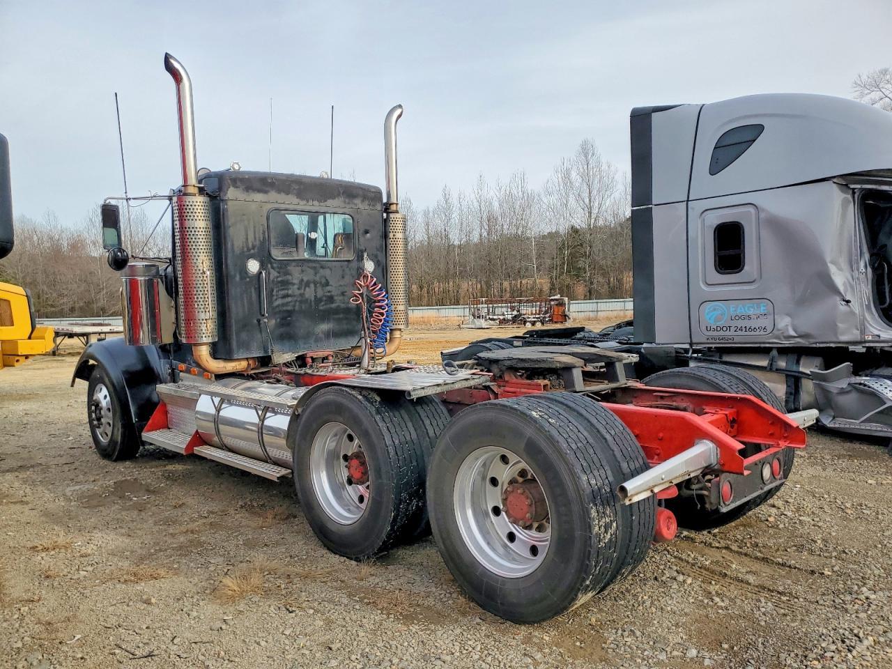 1996 Kenworth W900 Semi Truck