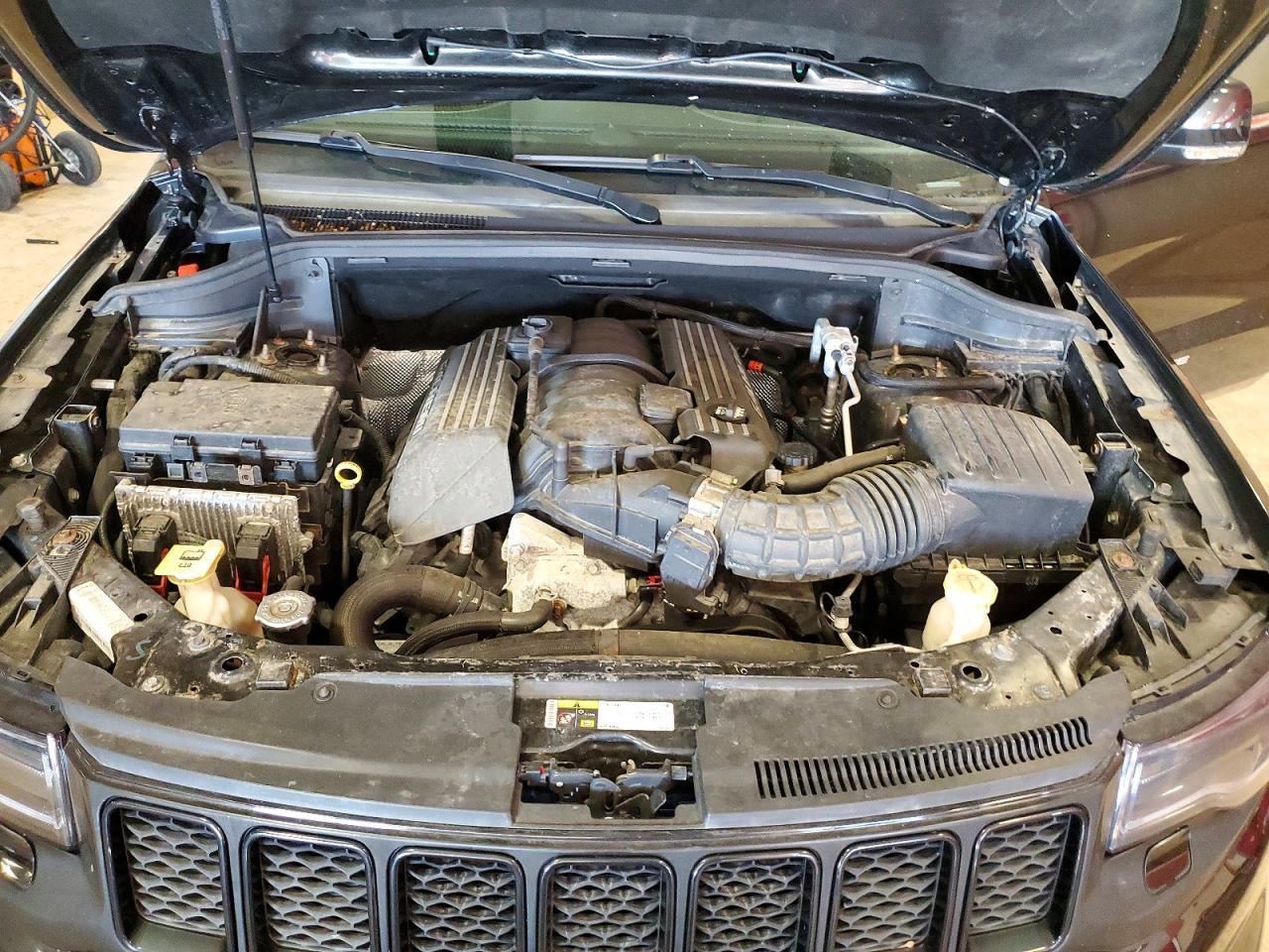 2015 Jeep Grand Cherokee Srt-8