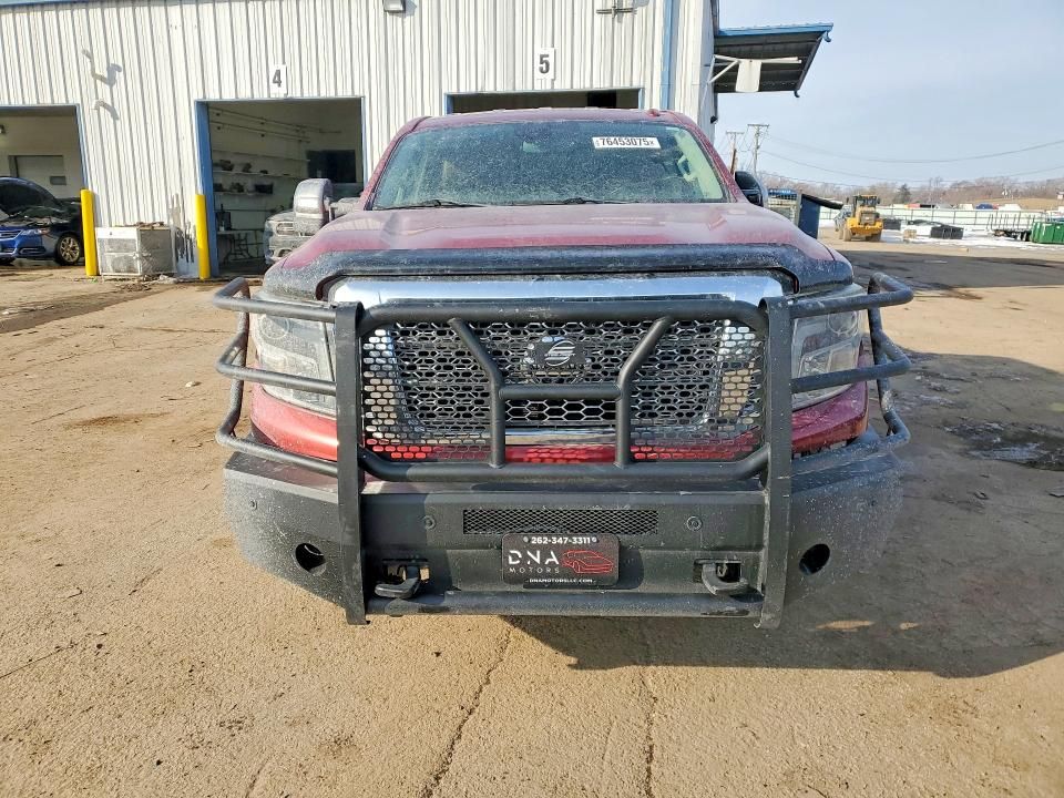 2016 Nissan Titan xd sl