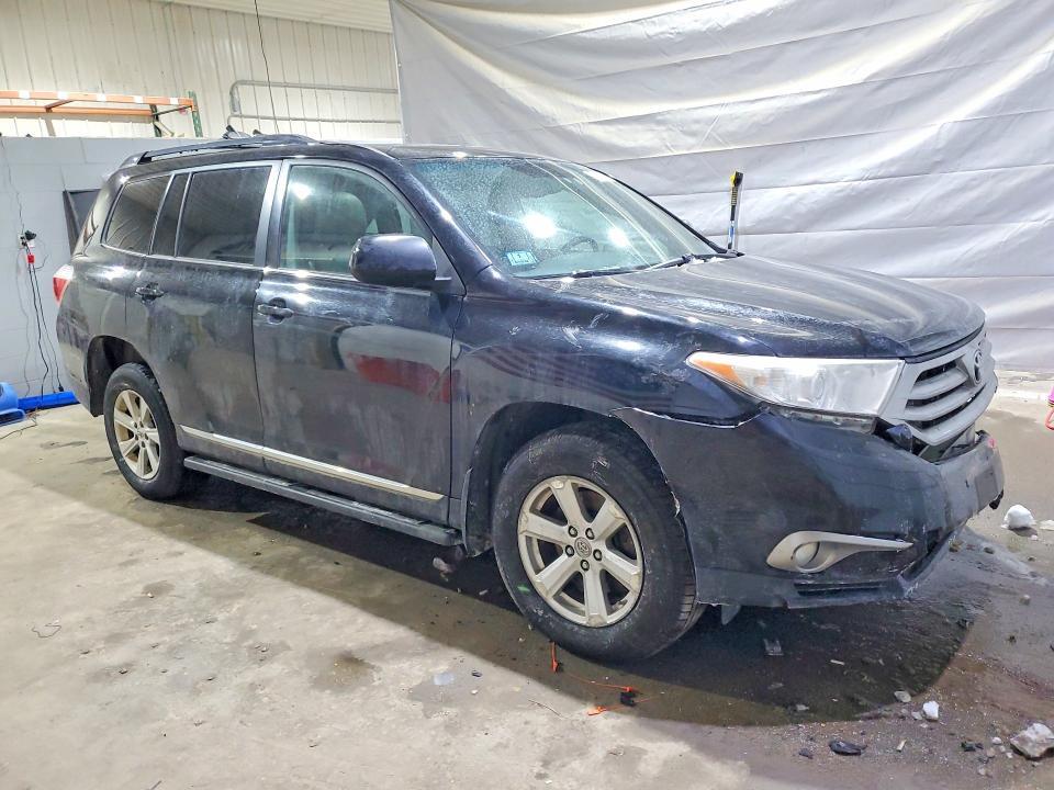 2013 Toyota Highlander se