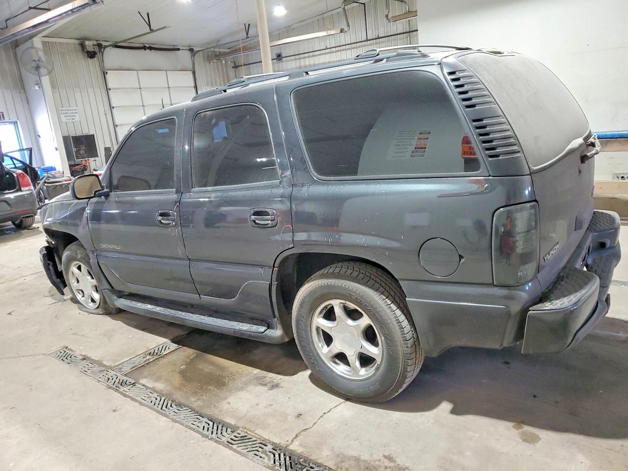 2004 GMC Yukon Denali