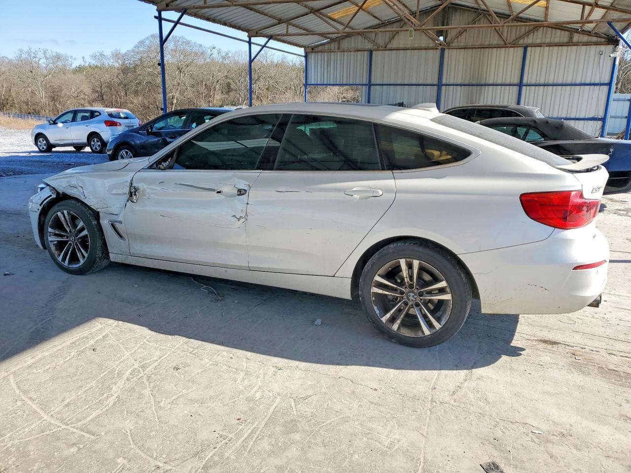 2017 BMW 330 Xigt