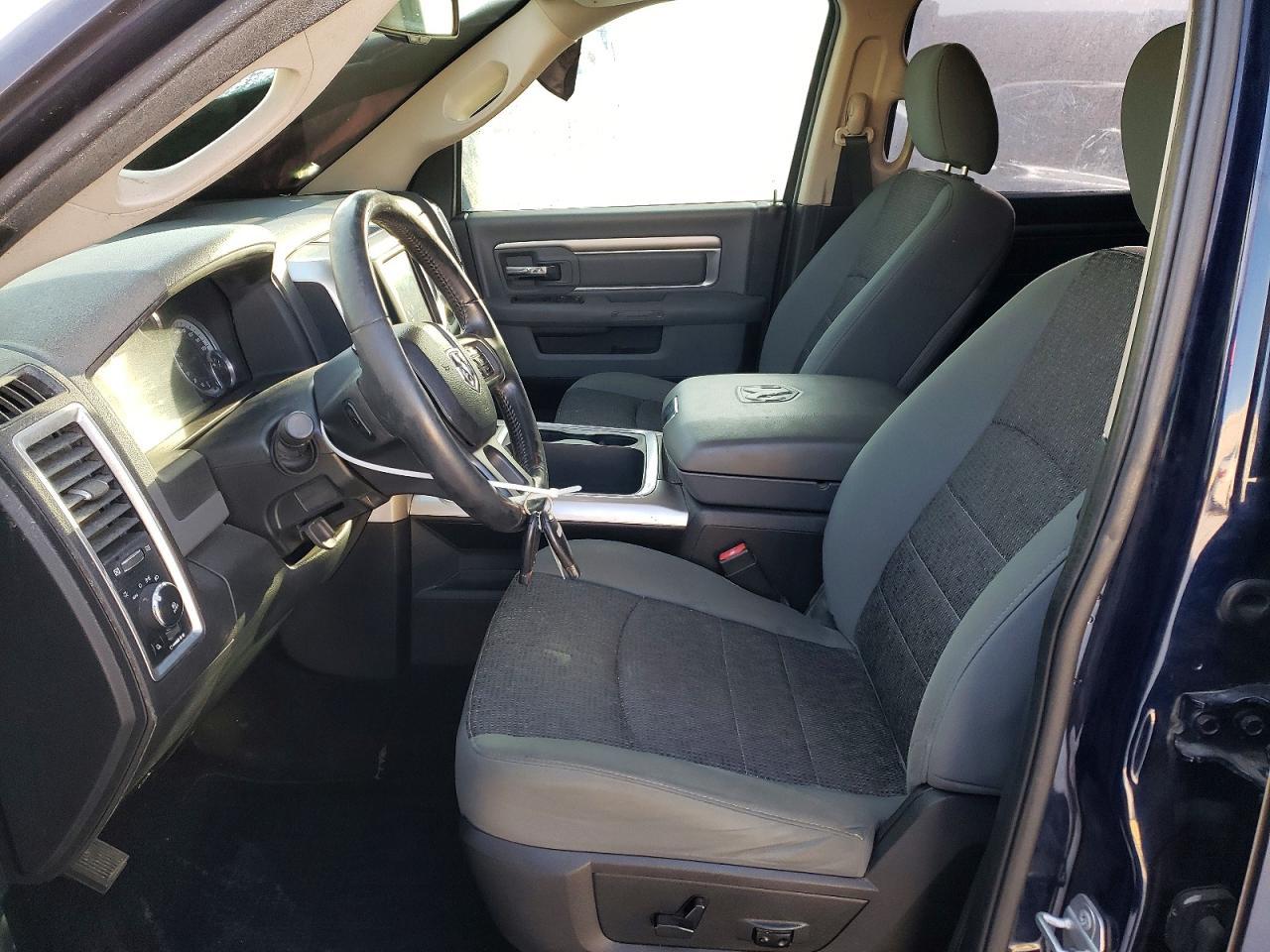 2016 Dodge Ram 1500 slt