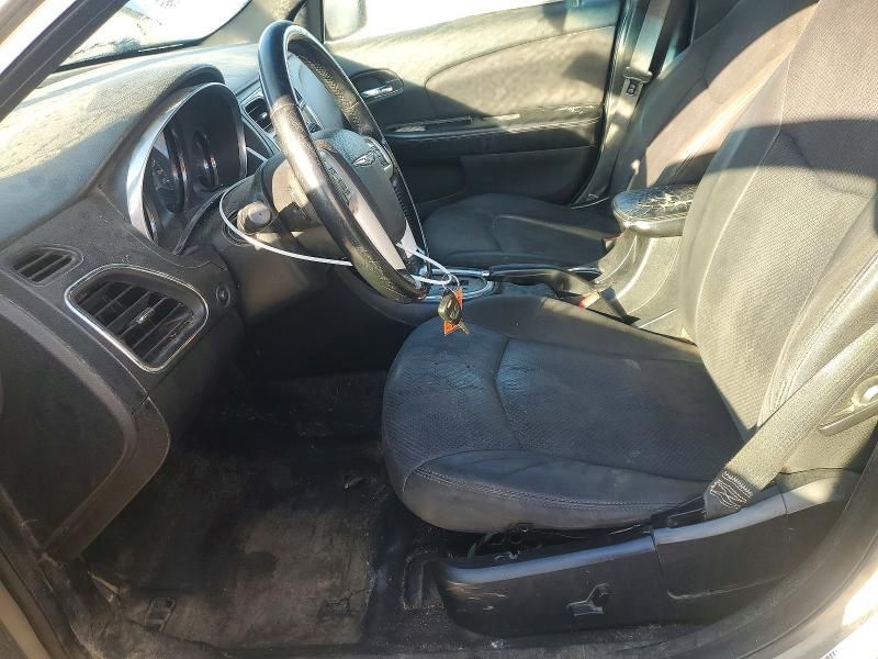 2013 Chrysler 200 Touring