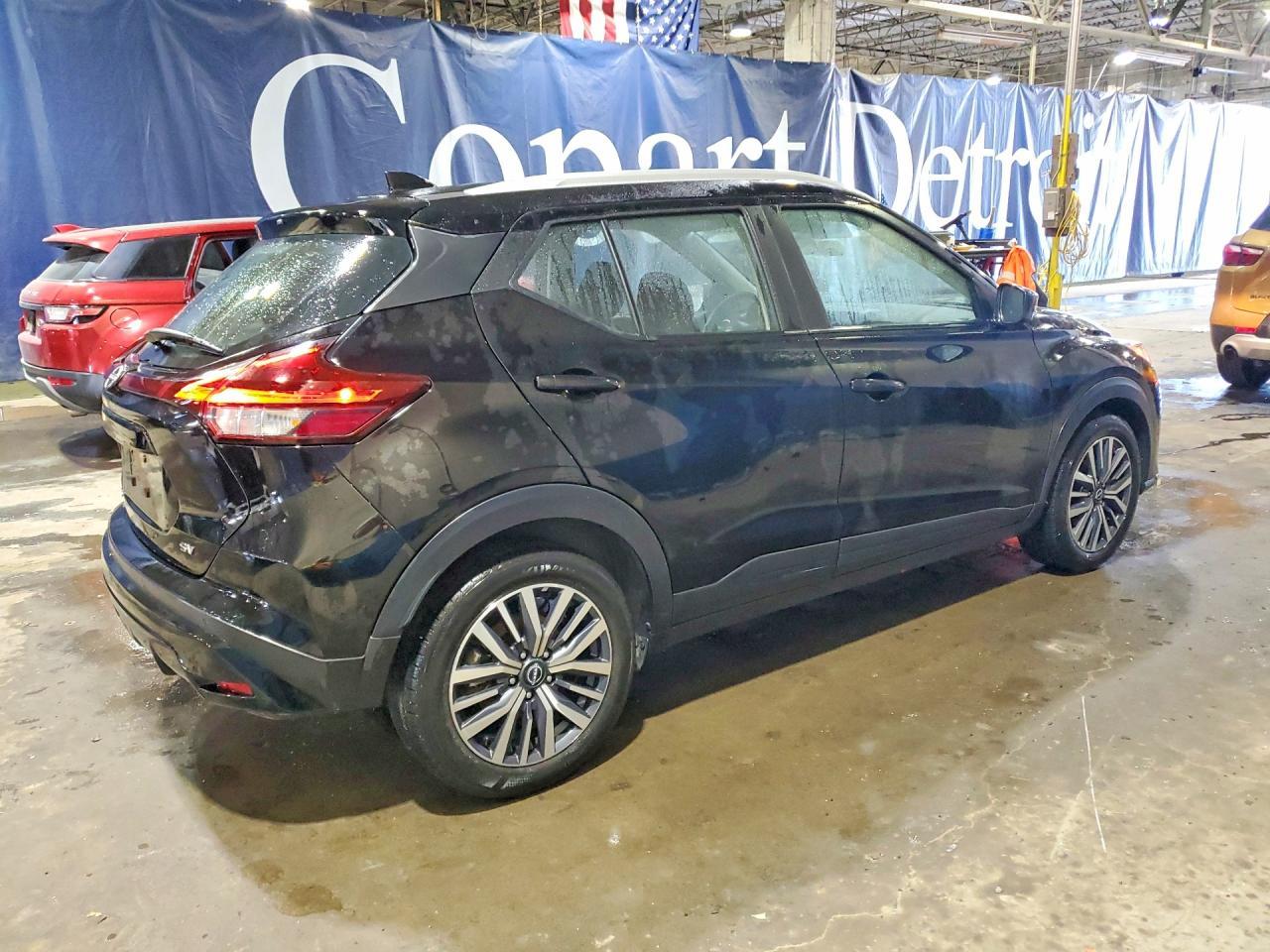 2023 Nissan Kicks sv