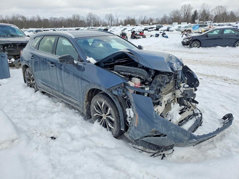 2025 Toyota Crown Signia xle