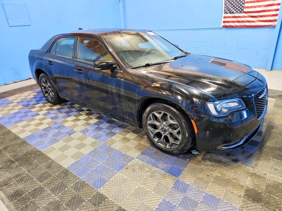 2018 Chrysler 300 s